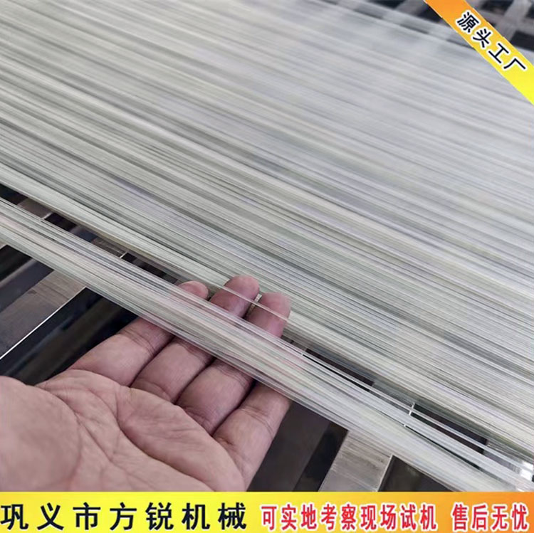 自動化米線機(jī)現(xiàn)場作業(yè)