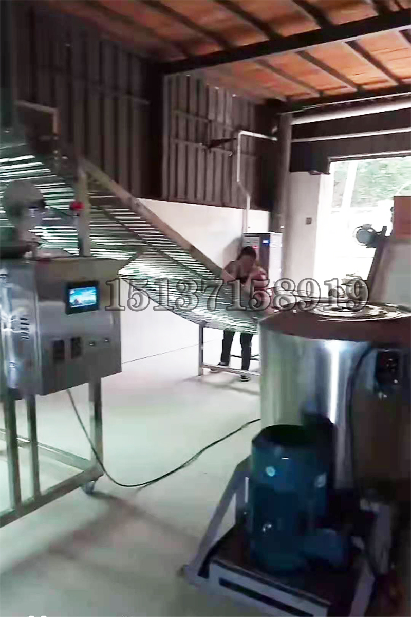 福建全自動(dòng)米粉機(jī)安裝現(xiàn)場