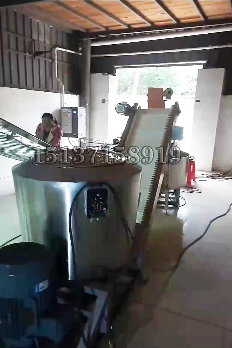 福建全自動(dòng)米粉機(jī)安裝現(xiàn)場